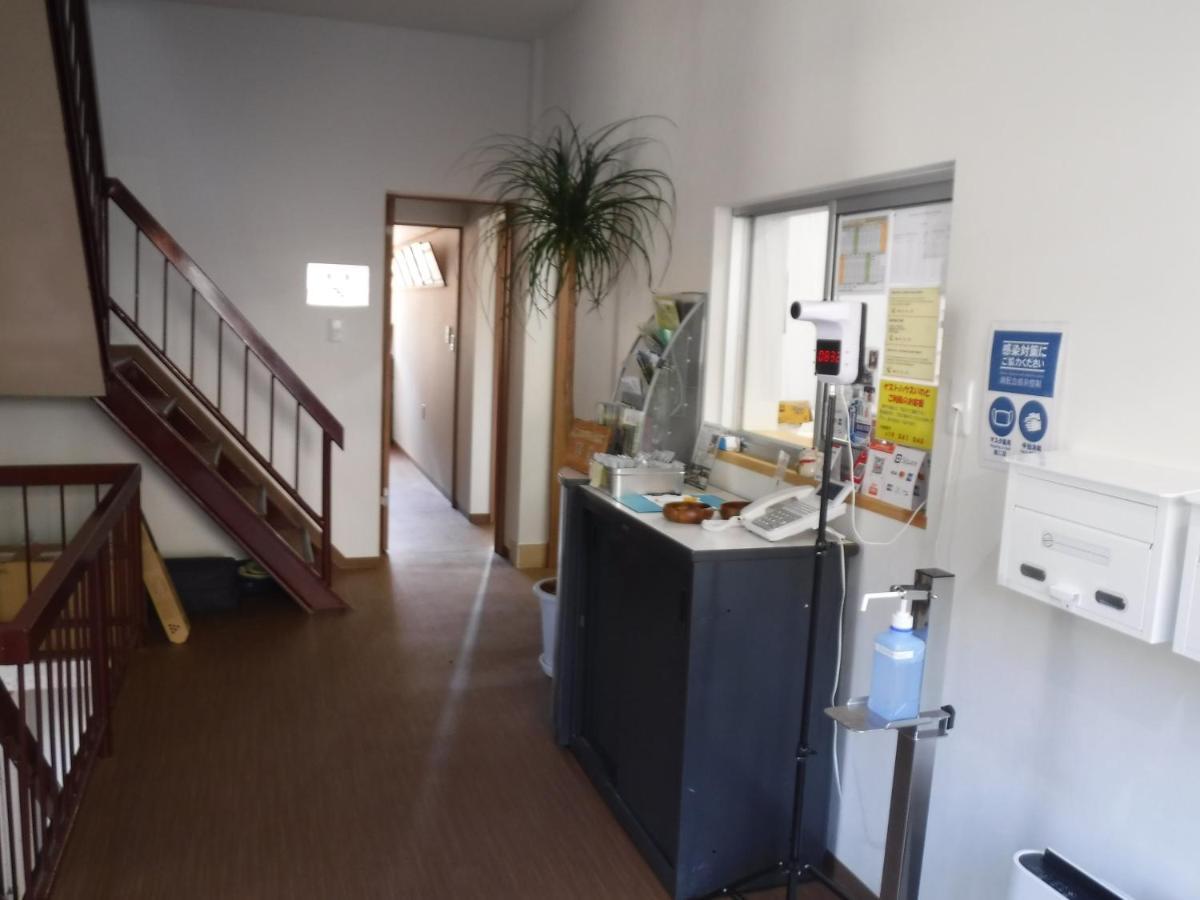 Guest House Iwato Такачихо Екстериор снимка