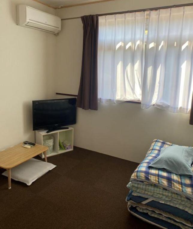Guest House Iwato Такачихо Екстериор снимка