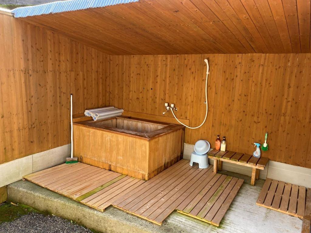 Guest House Iwato Такачихо Екстериор снимка